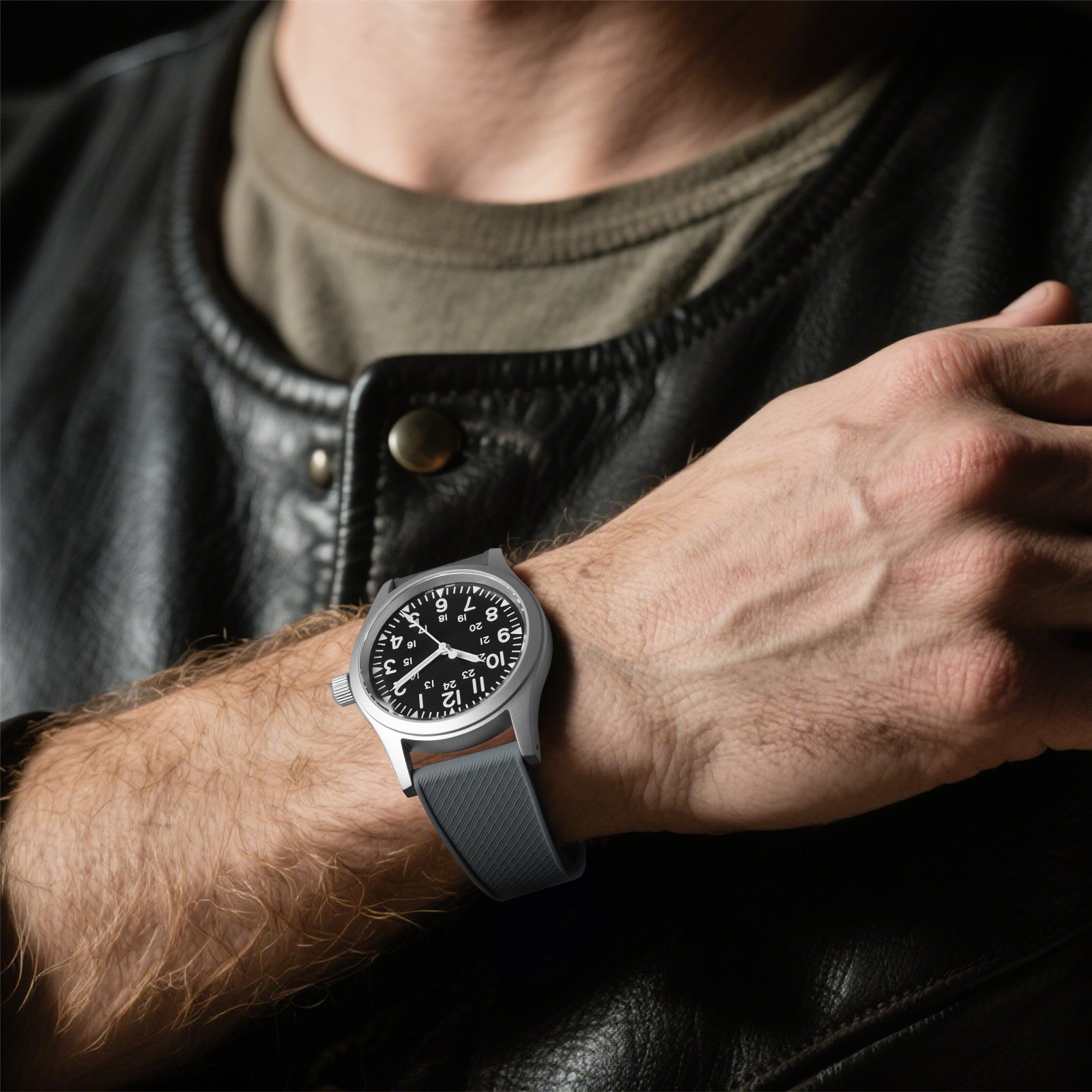 Ibenifit_Charcoal_Grey_FKM_Strap_Minimalist_Sport-Ready_4-iBenifit Strap Store